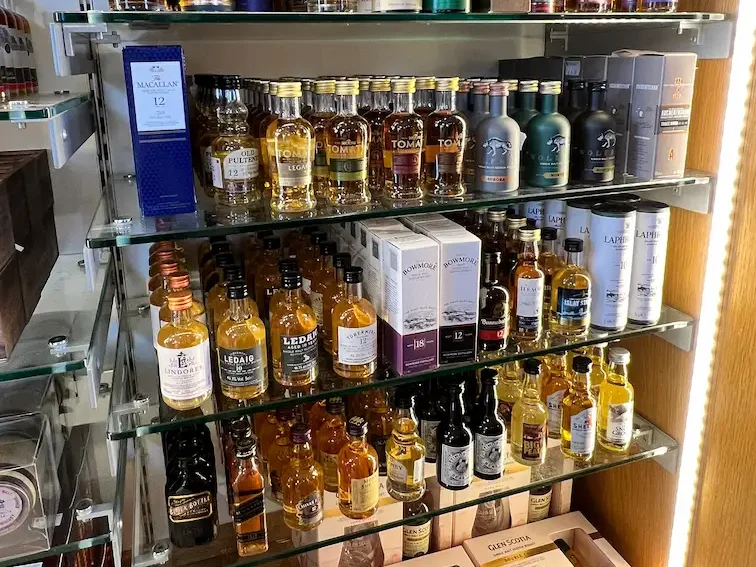 スコッチウイスキー販売の様子